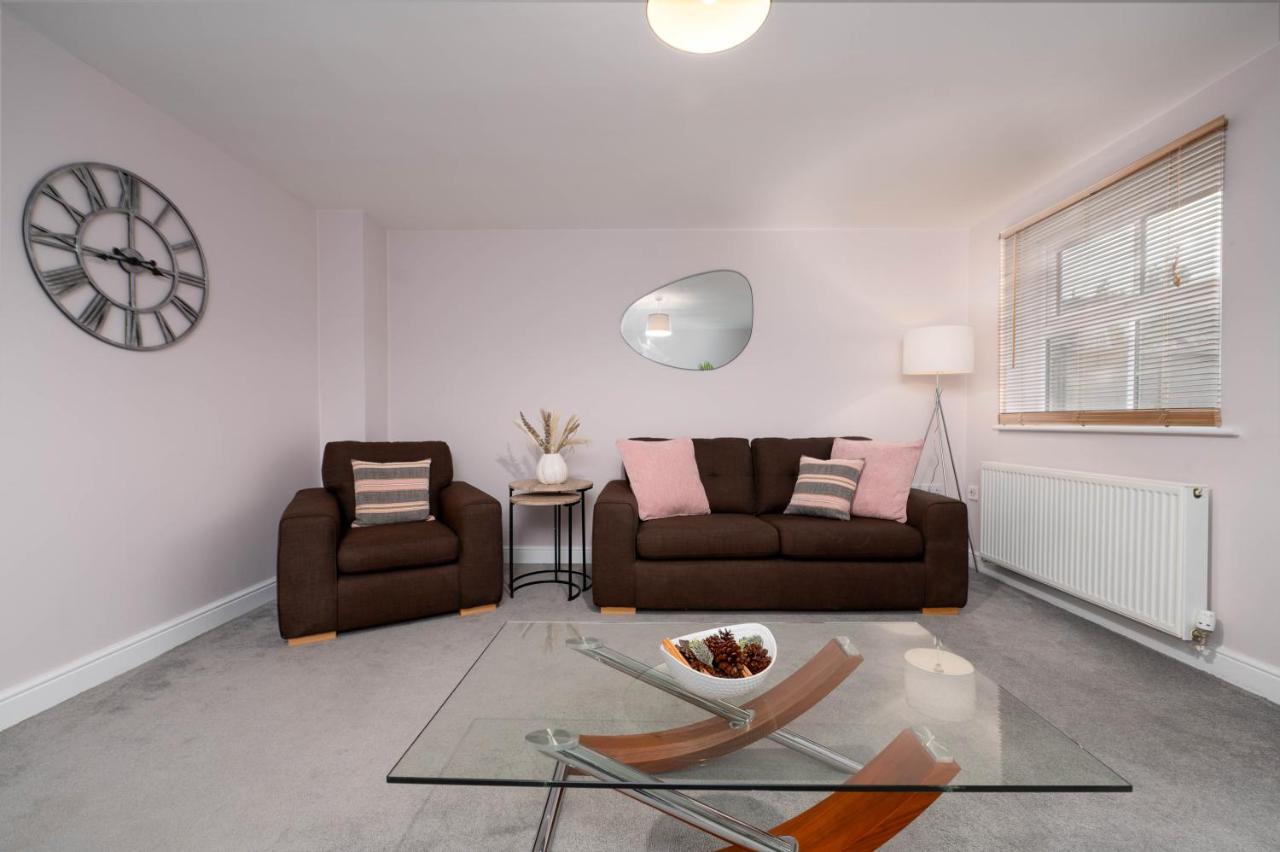 Stunning 3 Bed With Parking & Garden Villa Market Rasen Kültér fotó